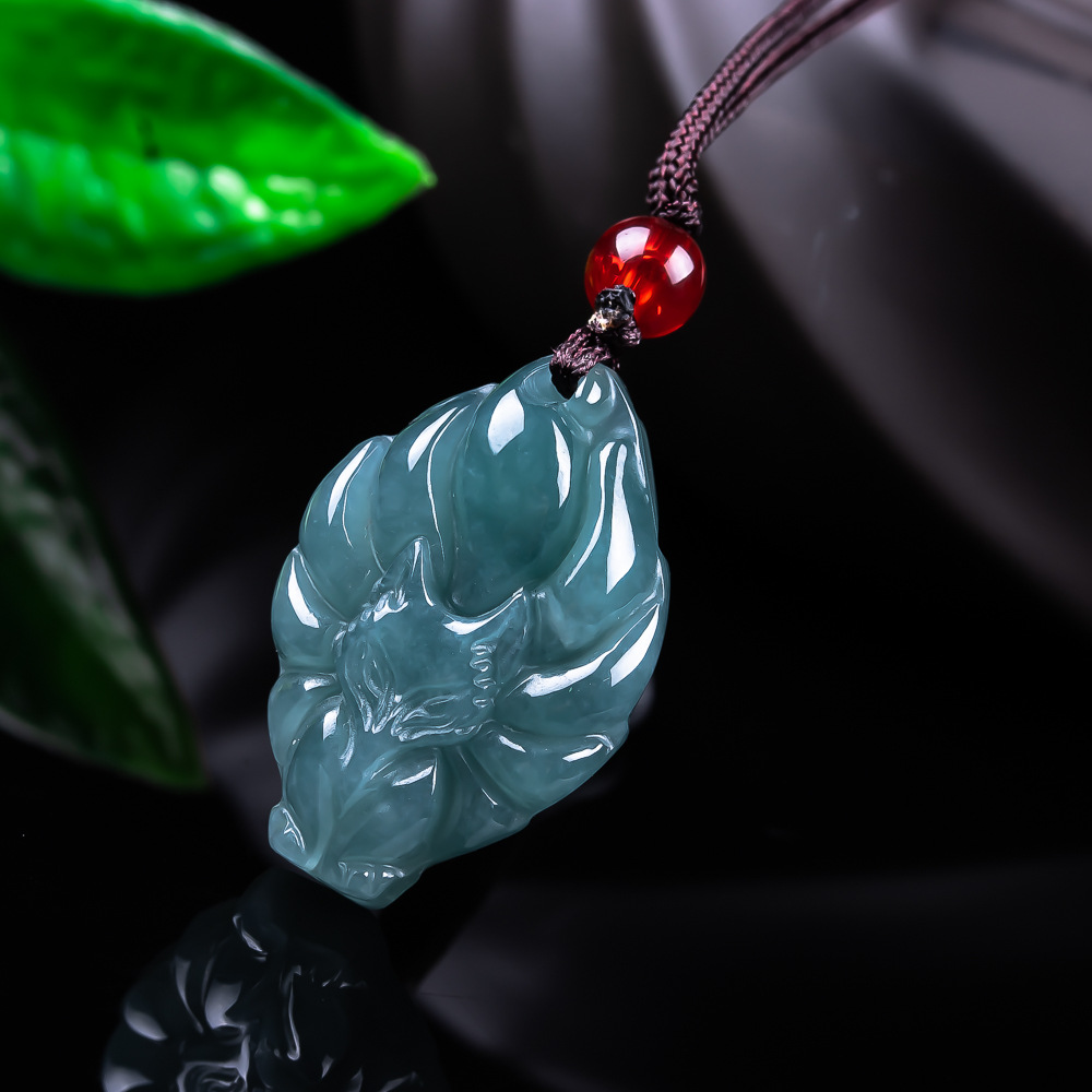 Jewelry & Watches Ltd - Naturalny Birmanski Jadeitowy Wisiorek Lis Naszyjnik