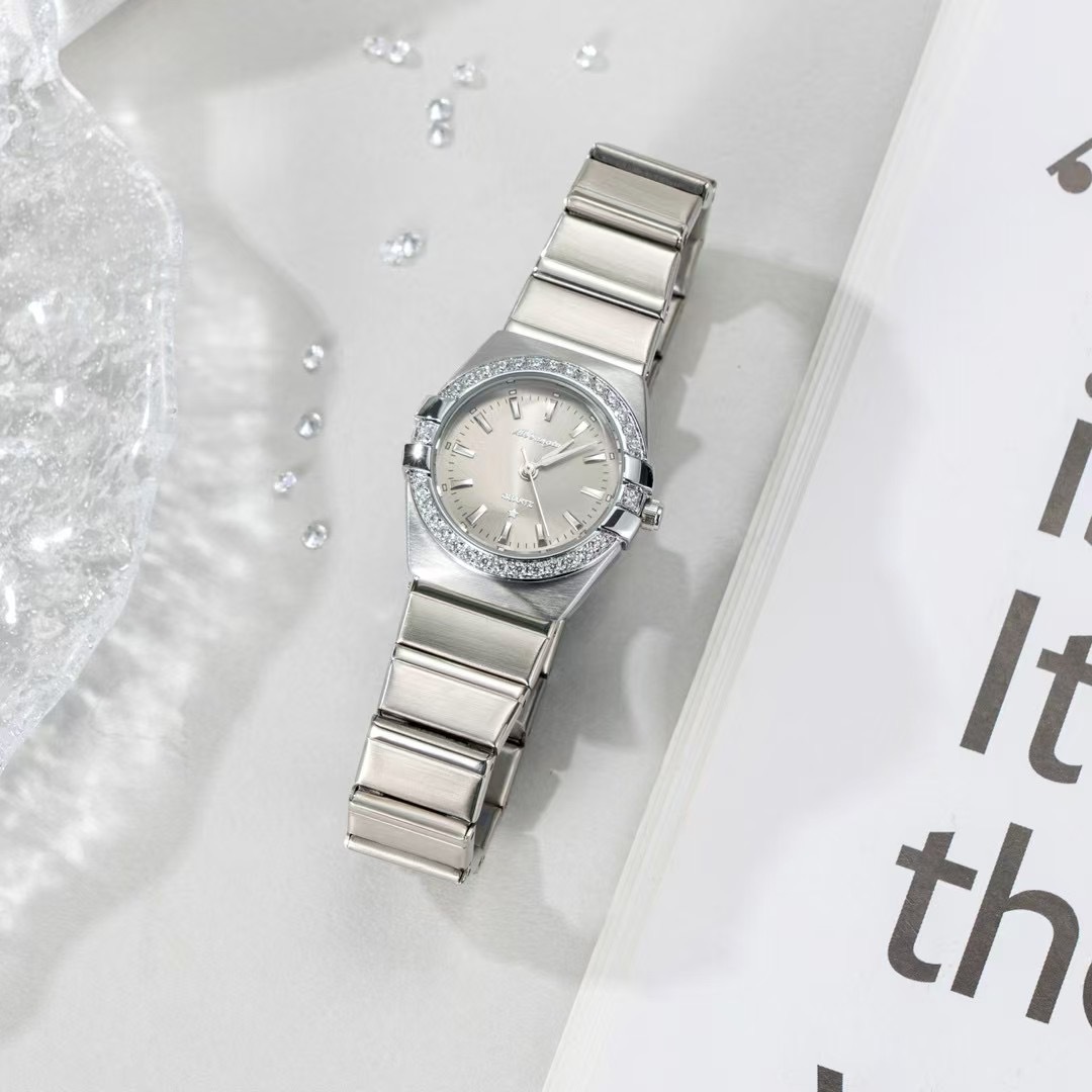 Klasyczny zegarek damski Const – High Jewelry Watches recenzja i cena