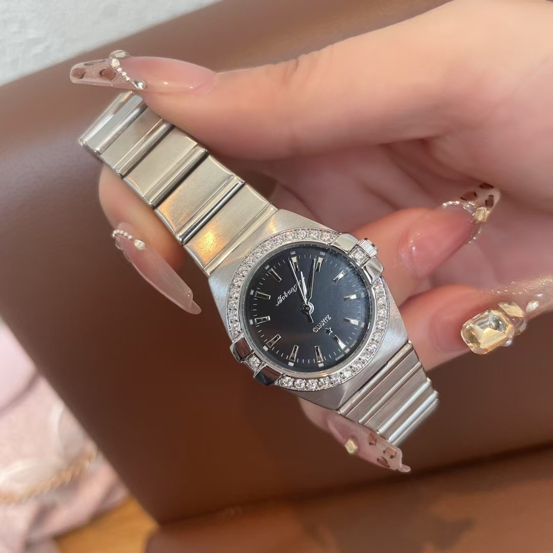 Klasyczny zegarek damski Const – High Jewelry Watches recenzja i cena